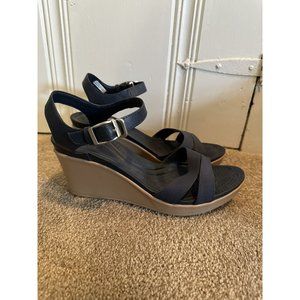 Crocs Leigh II Adjustable Ankle Strap Wedge Sandal Blue Women’s Size 10